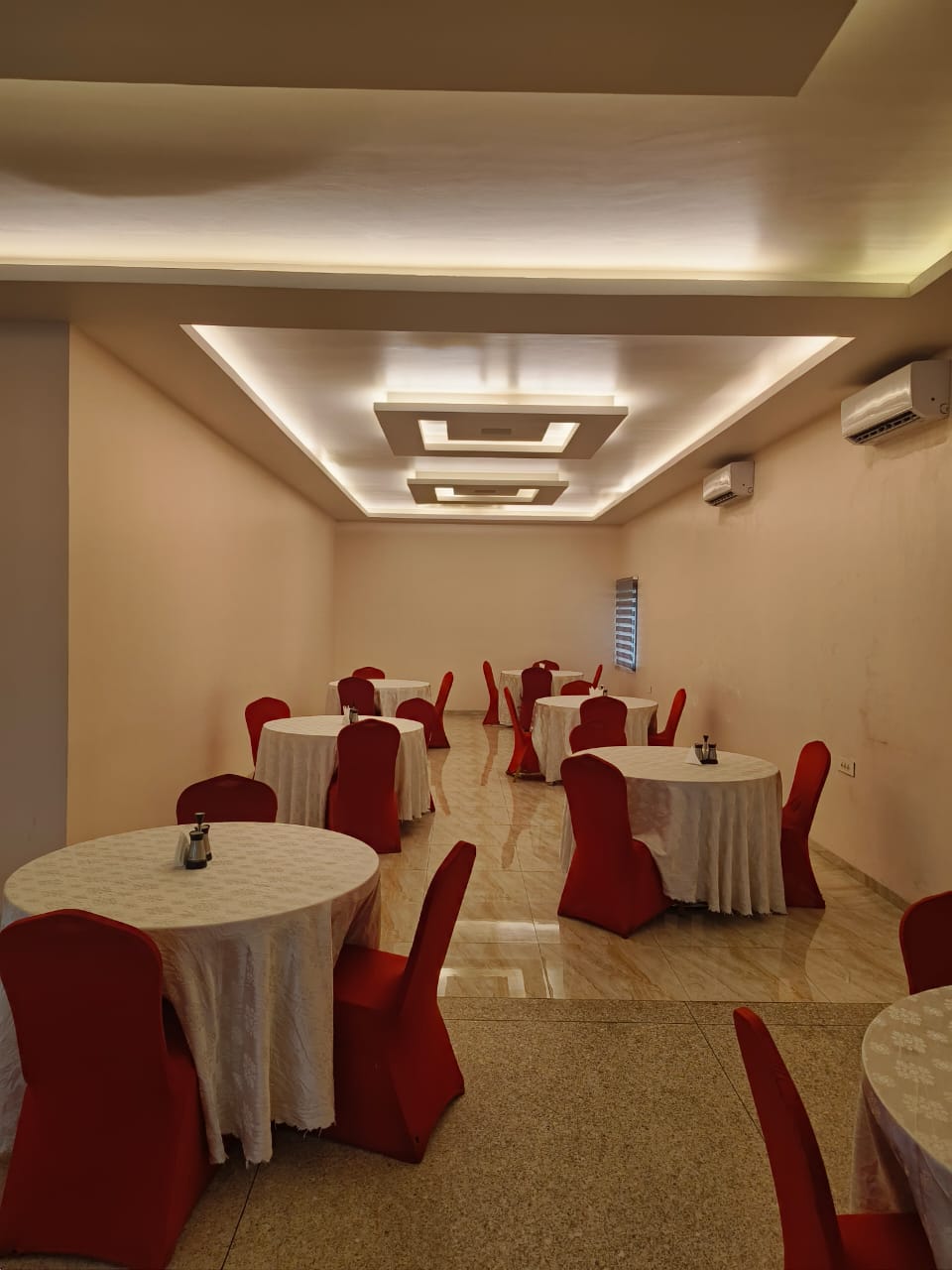 Hotel Imperial Dining Experience